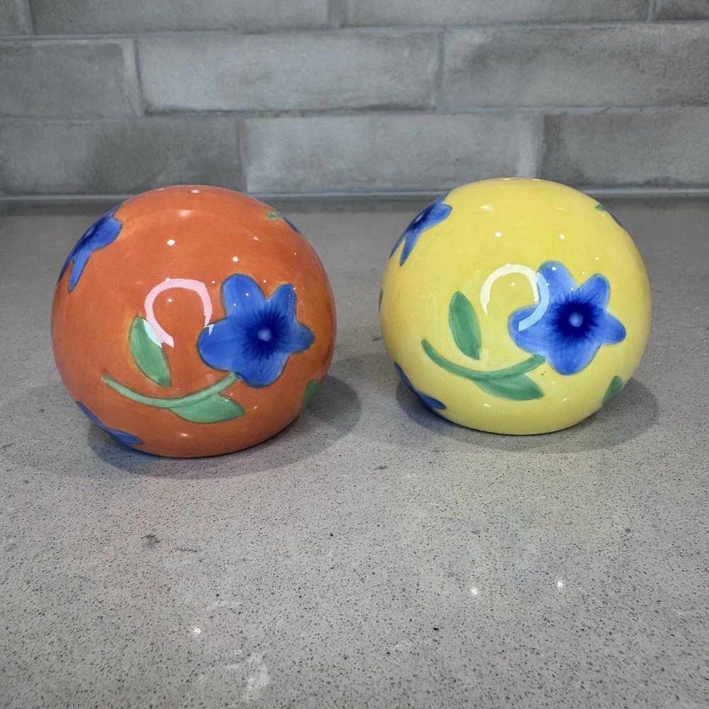 Vintage Avon Round Orange & Yellow Salt & Pepper Blue Floral Design 2 3/4" Tall